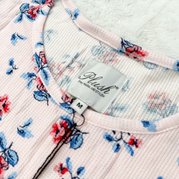 NWT- PLUSH Revolve Plush Micro Waffle Floral PJ Set - Picture 7 of 13